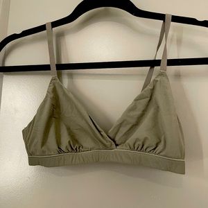 SKIMS FITS EVERYBODY TRIANGLE BRALETTE SIZE SMALL COLOR - JUNIPER